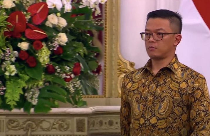 Sugiono, politisi muda dari Gerindra, diangkat Prabowo sebagai Menlu RI pada Minggu (20/10).