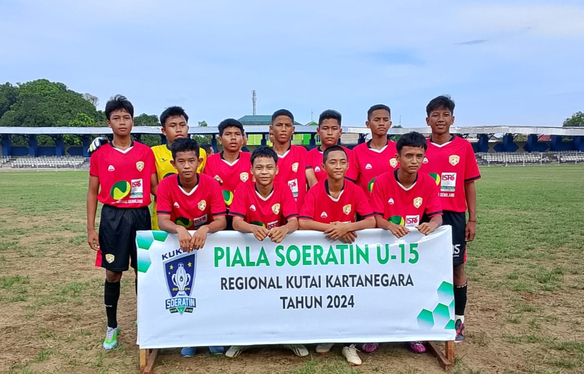 BELUM BERUNTUNG: Satria Muda Jonggon gagal melaju ke final utama setelah takluk 0-1 dari Petro Mahakam di babak semifinal. (FOTO: DONI ADITYA/KP)