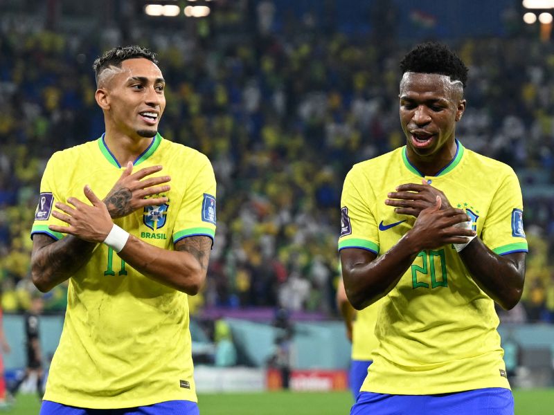 El Clasico membuat Vinicius Junior dan Raphinha untuk sementara berpisah.