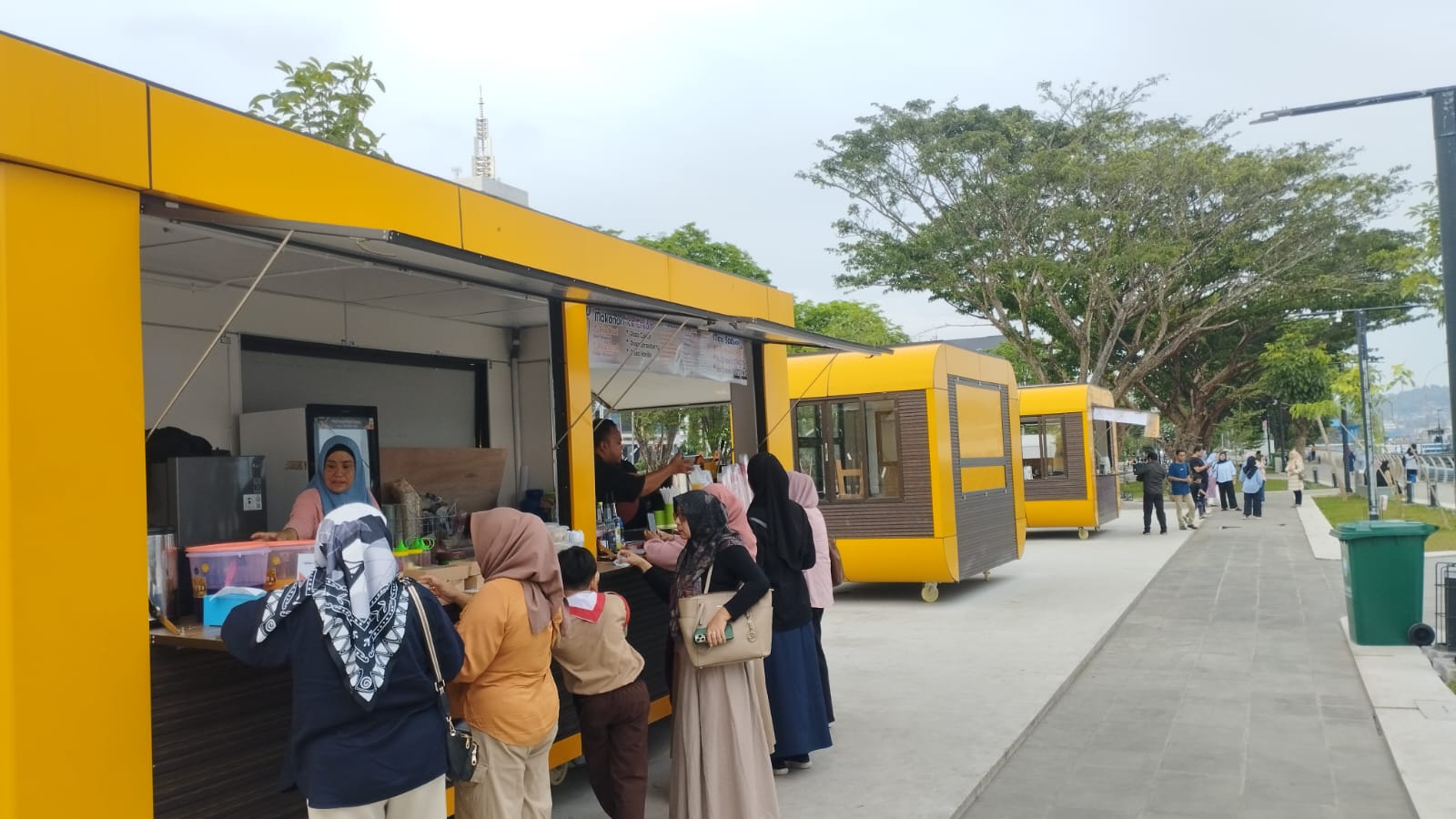 UMKM: Pemkot mewacanakan pembangunan booth untuk UMKM sementara di rencana lokasi Teras Samarinda Segmen 3, tepatnya area parkir motor, Jalan RE Martadinata. (FOTO: DENNY SAPUTRA