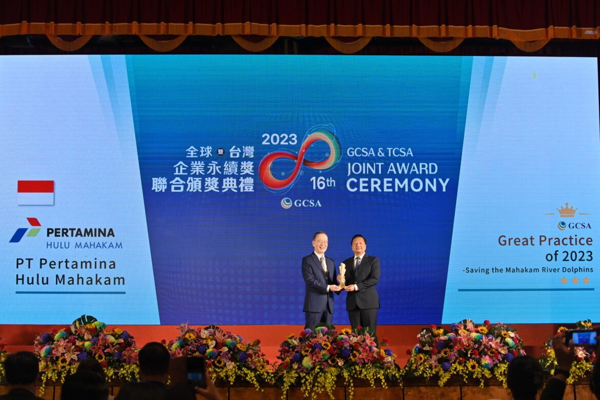 REWARD TINGKAT DUNIA: Komik Pesut Mahakam meraih penghargaan internasional Great Practice Award 2023 pada ajang Global Corporate Sustainability Award 2023 di Taiwan.