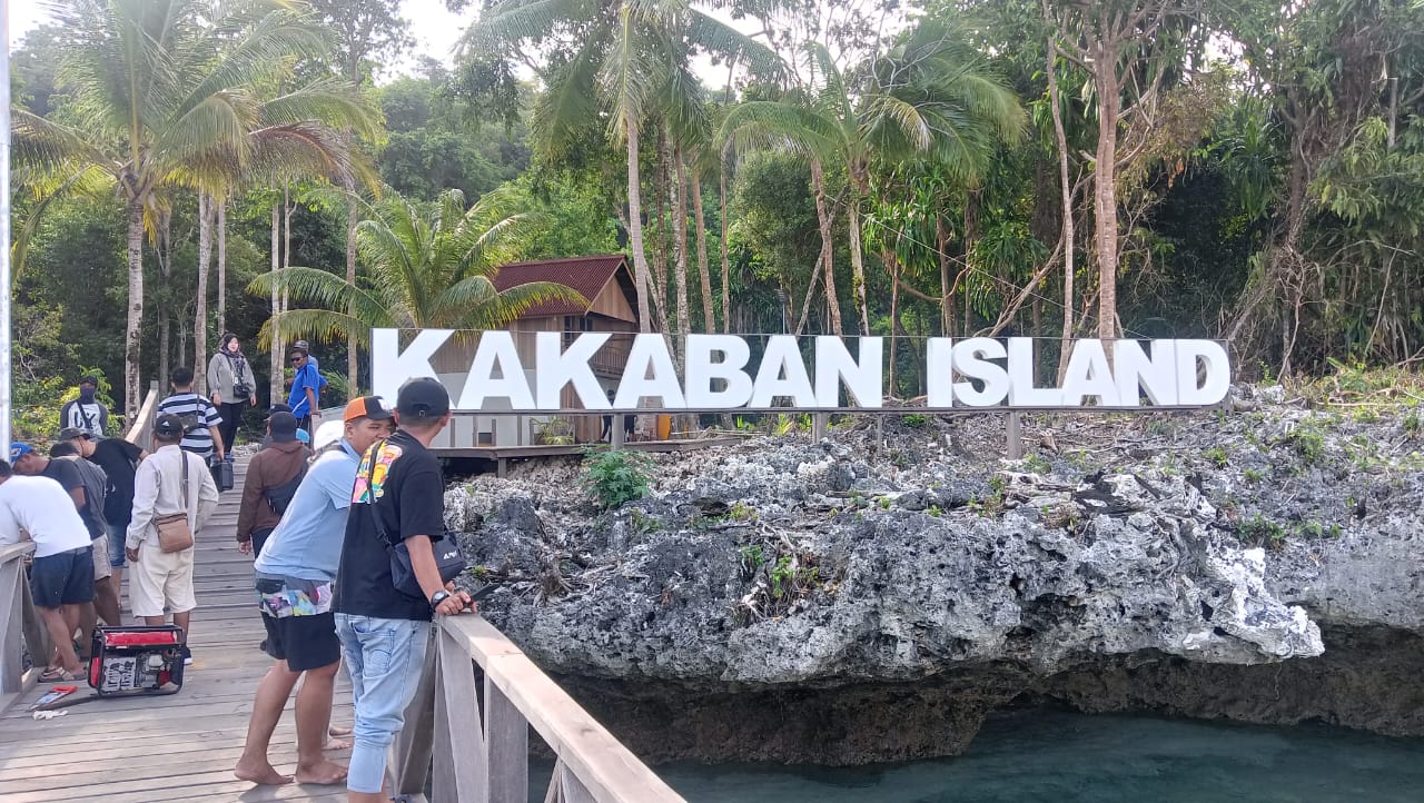 MASIH STERIL: Kakaban belum dibuka untuk umum sejak Akhir 2023, Pemkab Bangun Jalur Baru Melihat Laguna Purba yang Ada. (FOTO: BAYU)