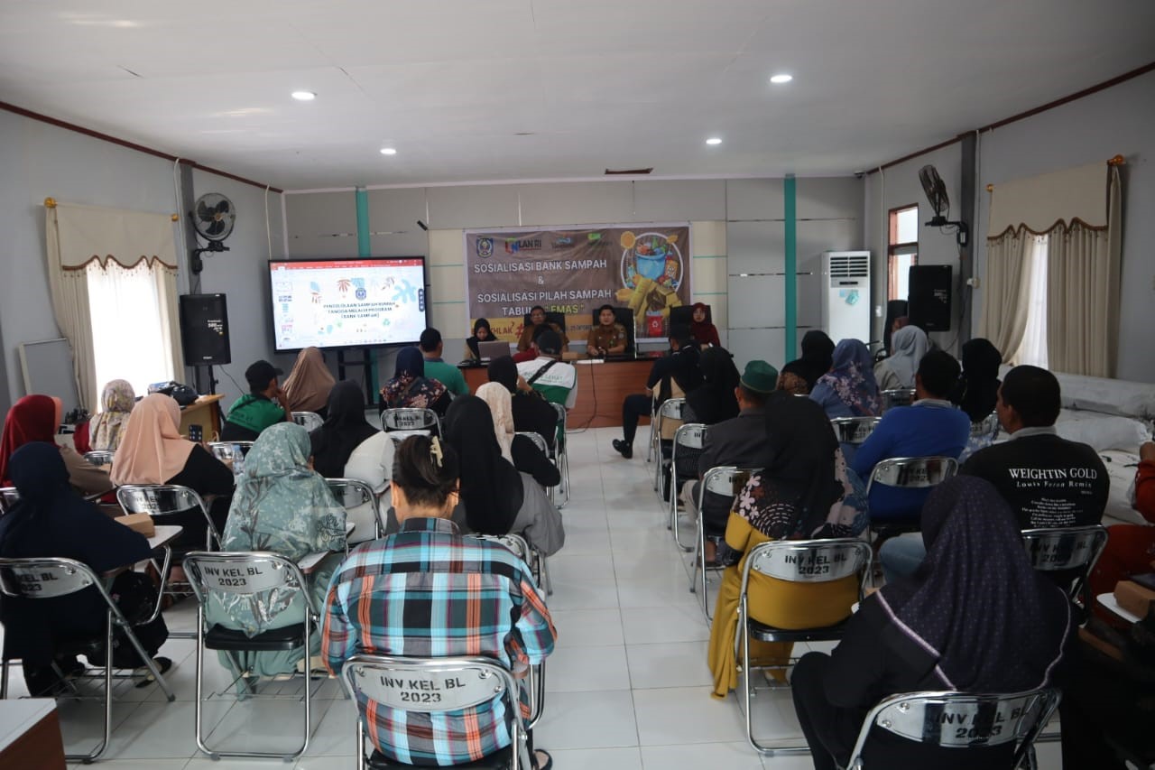 AJAK WARGA : Kelurahan Bontang Lestari sangat fokus terhadap sosialisasi pemilahan sampah untuk mengurangi pembuangan langsung ke TPA.  ADIEL KUNDHARA/KP