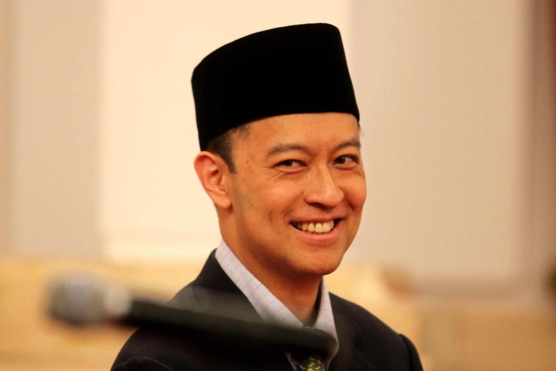Tom Lembong tersangka korupsi impor gula.