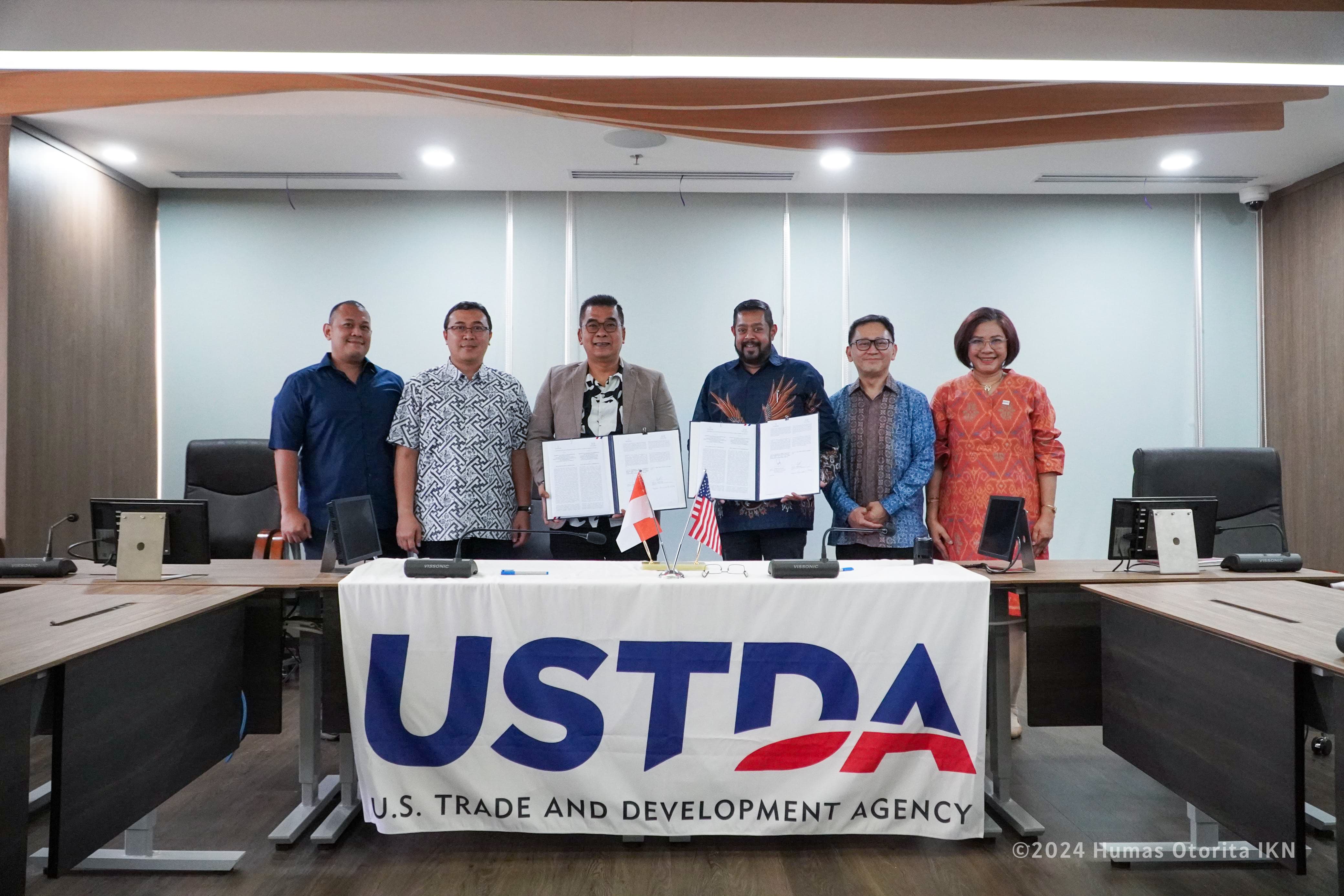 Penandatanganan perjanjian kerja sama 7 perusahaan Amerika untuk pembangunan command center fase II di IKN.
