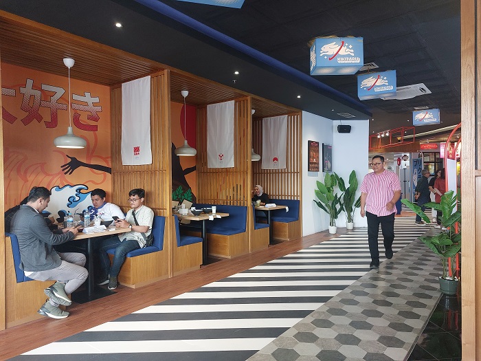 PENGALAMAN: Restoran dengan konsep Jepang kembali hadir di Samarinda. Menawarkan suasana yang kental dan ornamen khas Negeri Sakura. Kikitaru menambah deretan list restoran wajib coba.