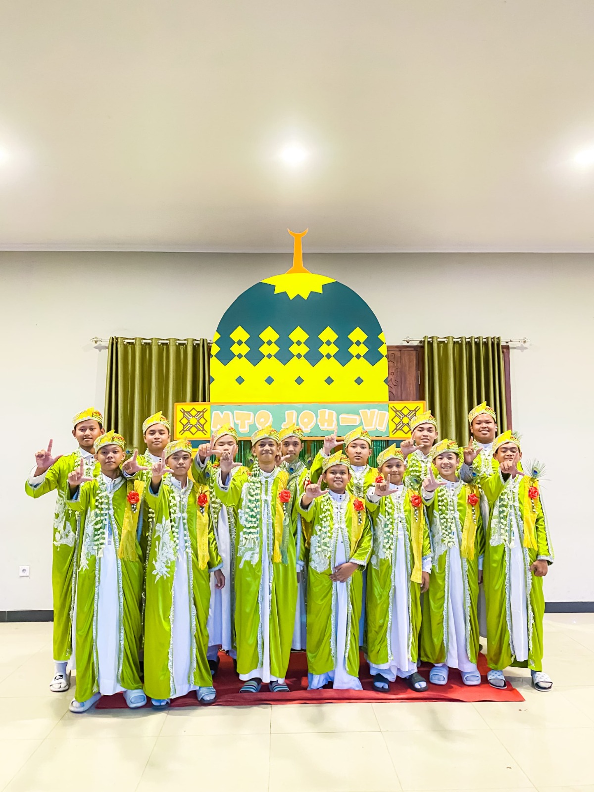 PRESTASI: Tampak tim Habsyi Sekolah Labbaika Samarinda Putra Gen 2 meraih Juara 2 Lomba Festival Habsyi pada MTQ JQH UINSI Samarinda , Rabu (30/10).