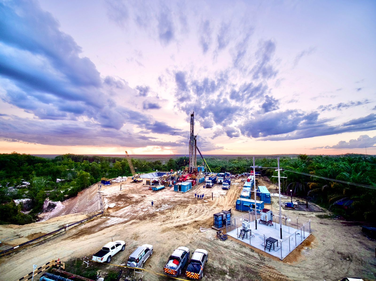 ATENSI: Meski sektor nonmigas memberikan kontribusi positif yang signifikan, Balikpapan perlu memperhatikan sektor migas, terutama karena ketergantungan daerah ini terhadap pasokan energi dan BBM.