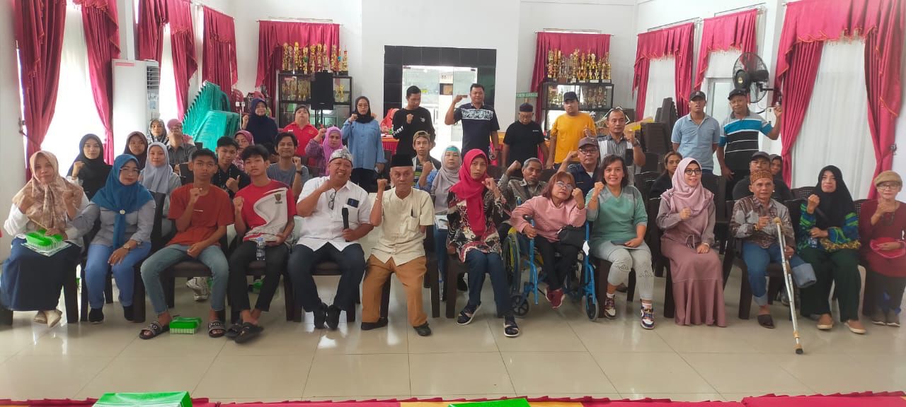 DIHARGAI: Warga disabilitas yang mulai dimudahkan pelayanannya dan diberdayakan di Kecamatan Samarinda Ulu. (FOTO: IST)