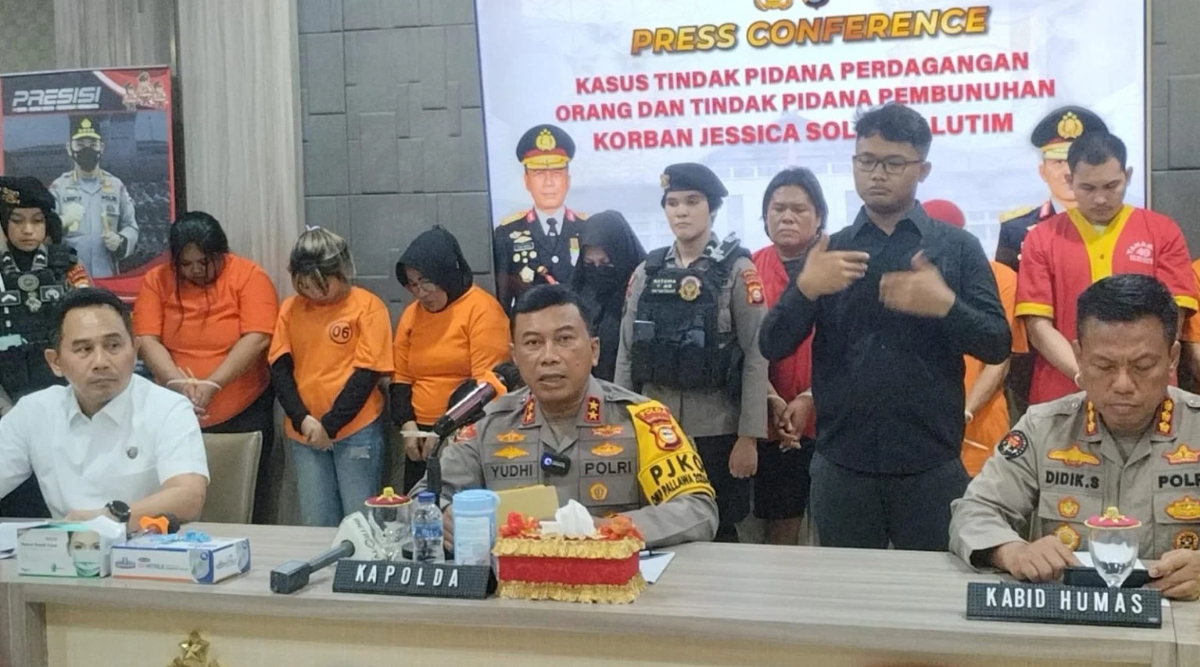 TERUNGKAP: Kapolda Sulsel Irjen Pol Yudhiawan, saat menggelar ekspose pengungkapan kasus tewasnya Jessica Sollu di Luwu Timur pada 13 November 2024 lalu. (FOTO: IST)