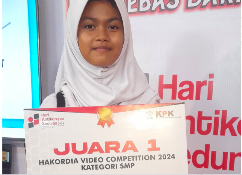 Yuliana Aisyah Rauf, siswa kelas VIII dari SMP 3 Balikpapan berhasil menjadi juara pertama Hakordia Video Competition 2024 kategori SMP garapan Inspektorat Balikpapan.