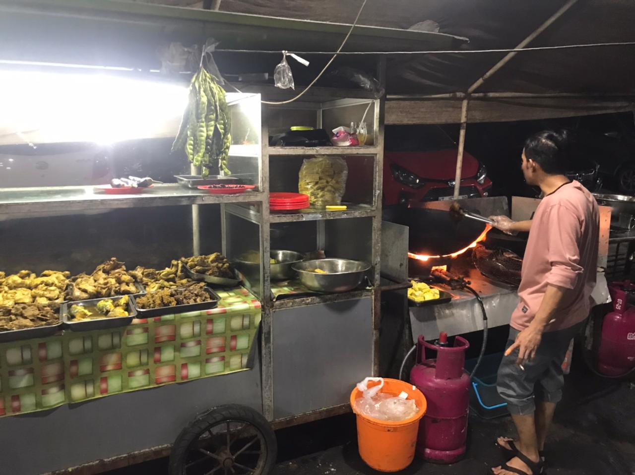 Warung Tenda Malam Mba Nur (Foto: Thomas)