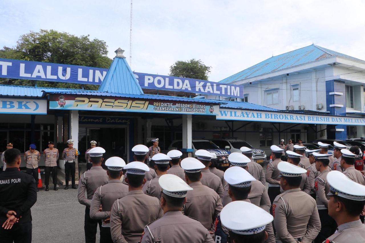 Personel lalu lintas gelar apel berakhirnya operasi lilin 2024.