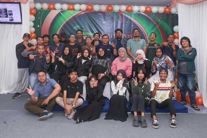 Kekompakan tim Kaltim Post terlihat jelas dalam acara syukuran menyambut HUT ke-37 dan persiapan Fun Run 2025.
