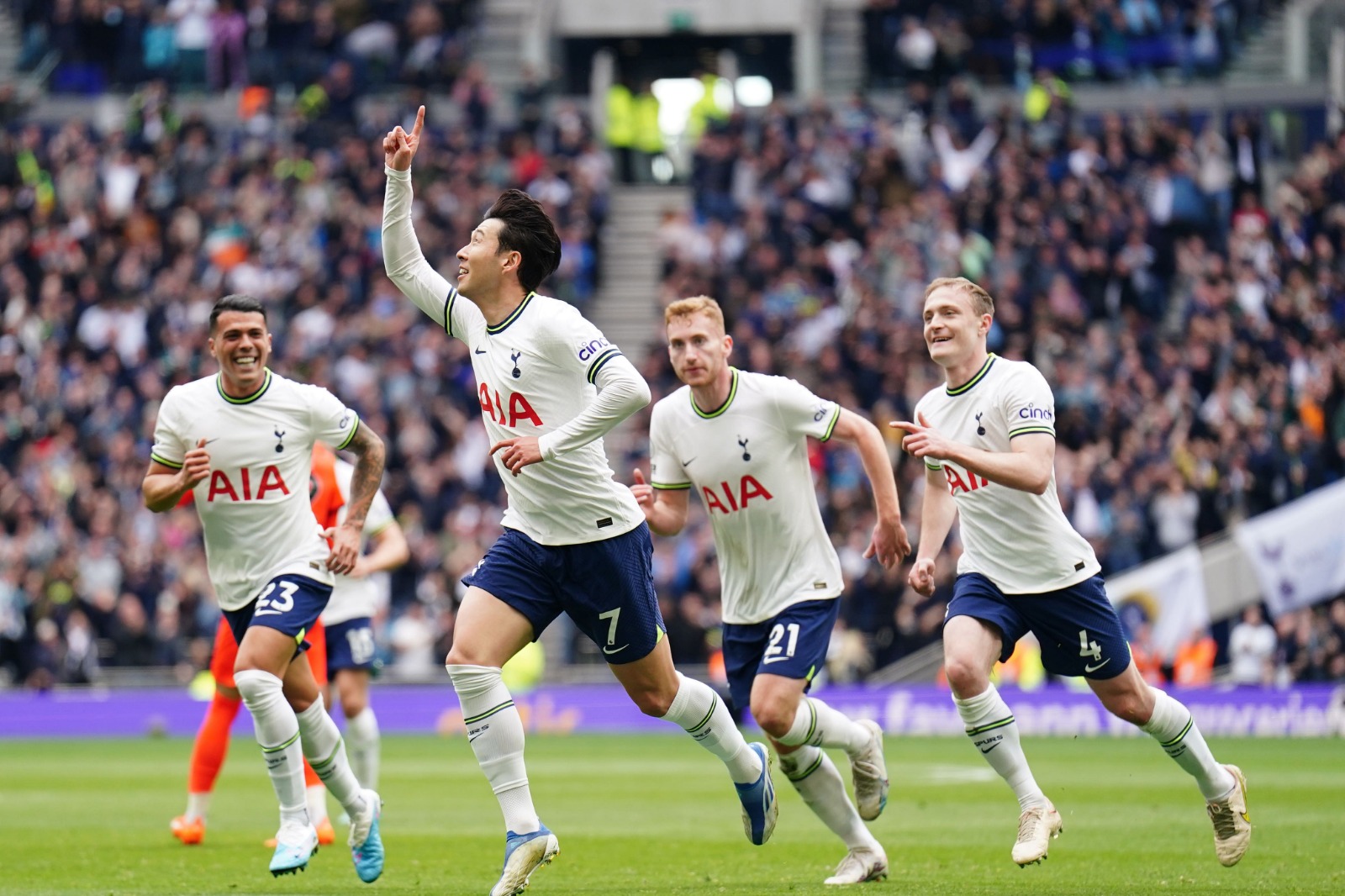 Son Heung-min punya rekor impresif melawan Liverpool. (Foto: The Independent)