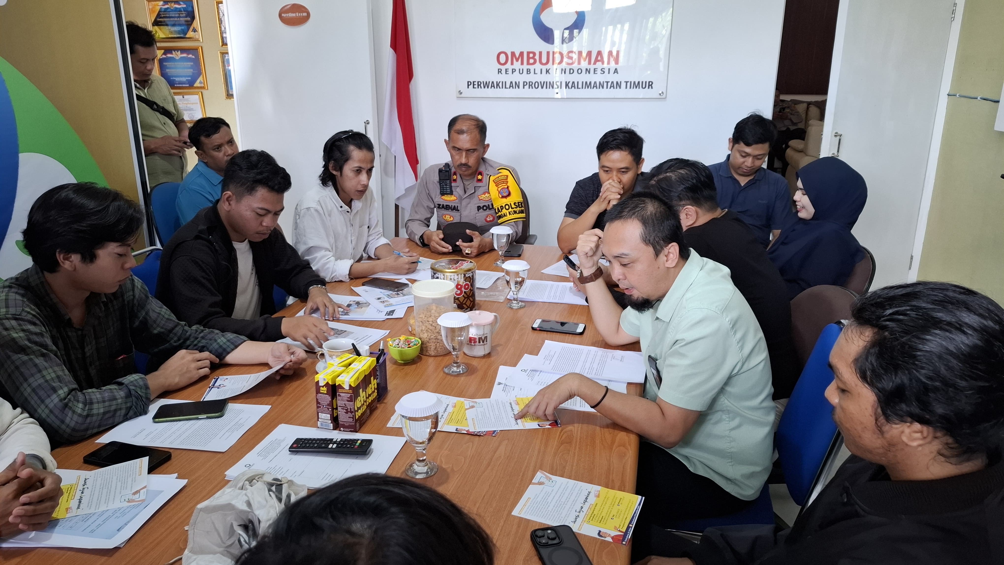 POLEMIK: Mahasiswa Berau mengadu ke Ombudsman Kaltim soal kenaikan tarif air bersih di Perumdam Batiwakkal, Jumat (10/1/2025).