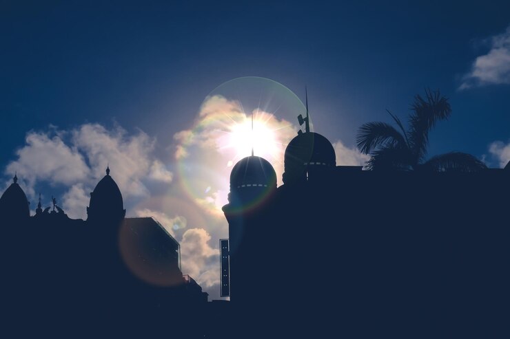 Peringatan Isra Mikraj 2025 akan lebih bermakna jika dijadikan momentum untuk memperkuat iman dan meningkatkan kualitas ibadah.