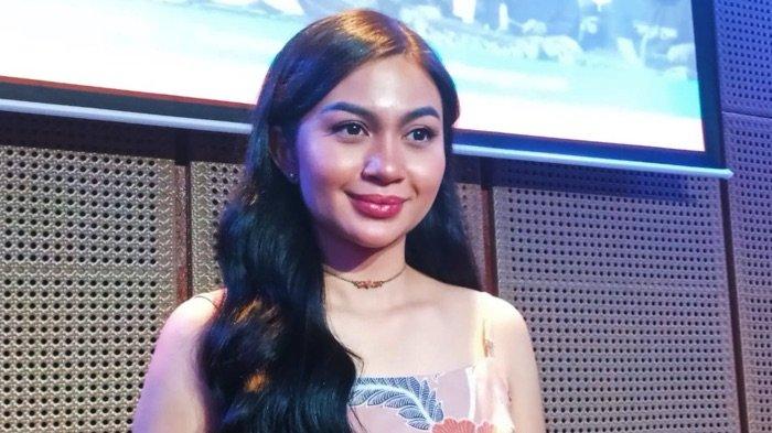 Ariel Tatum jadi salah satu pemain dalam Film La Tahzan.