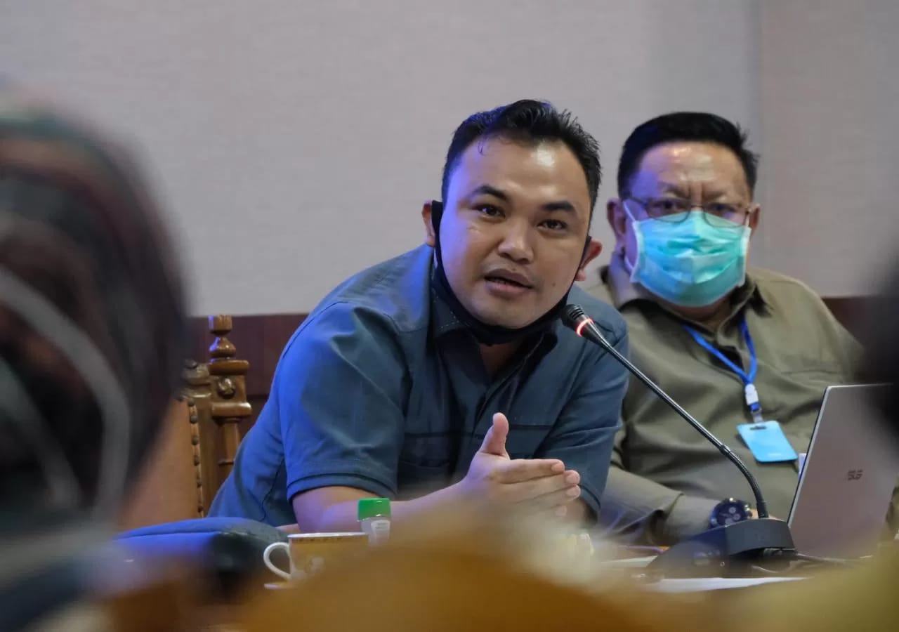 Ketua Bidang Pengembangan Divisi E-Football ESI Kaltim Sujarwo Arif Widodo.