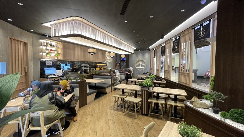 KONSISTEN: Tak hanya menghadirkan pilihan menu yang lezat, Bakoel Bamboe dan Shem juga mengikuti perkembangan tren. Kini mereka siap hadir di IKN.