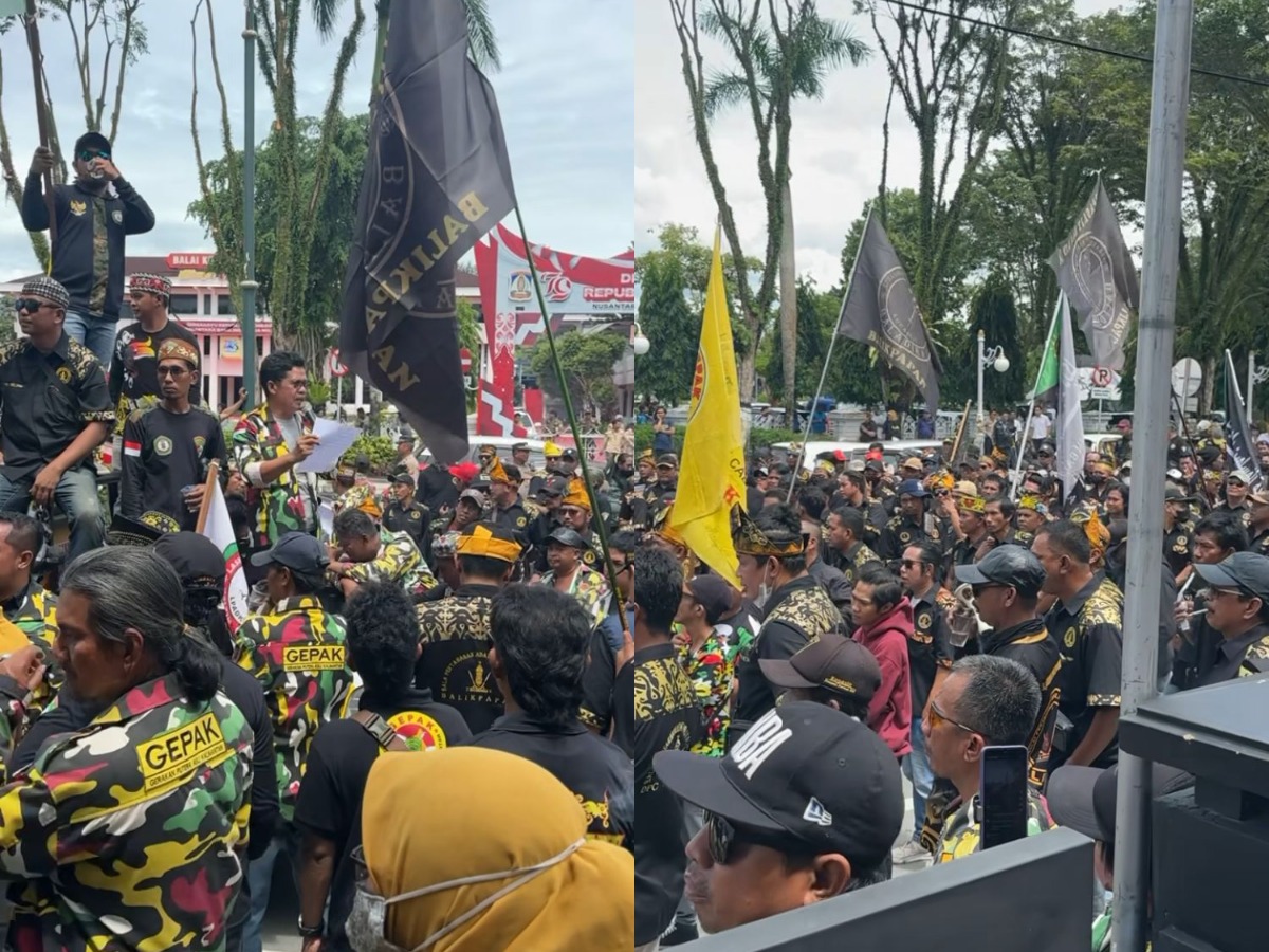 Ratusan massa dari tiga ormas di Balikpapan yang menolak kehadiran GRIB. (Foto: Tangkapan layar)