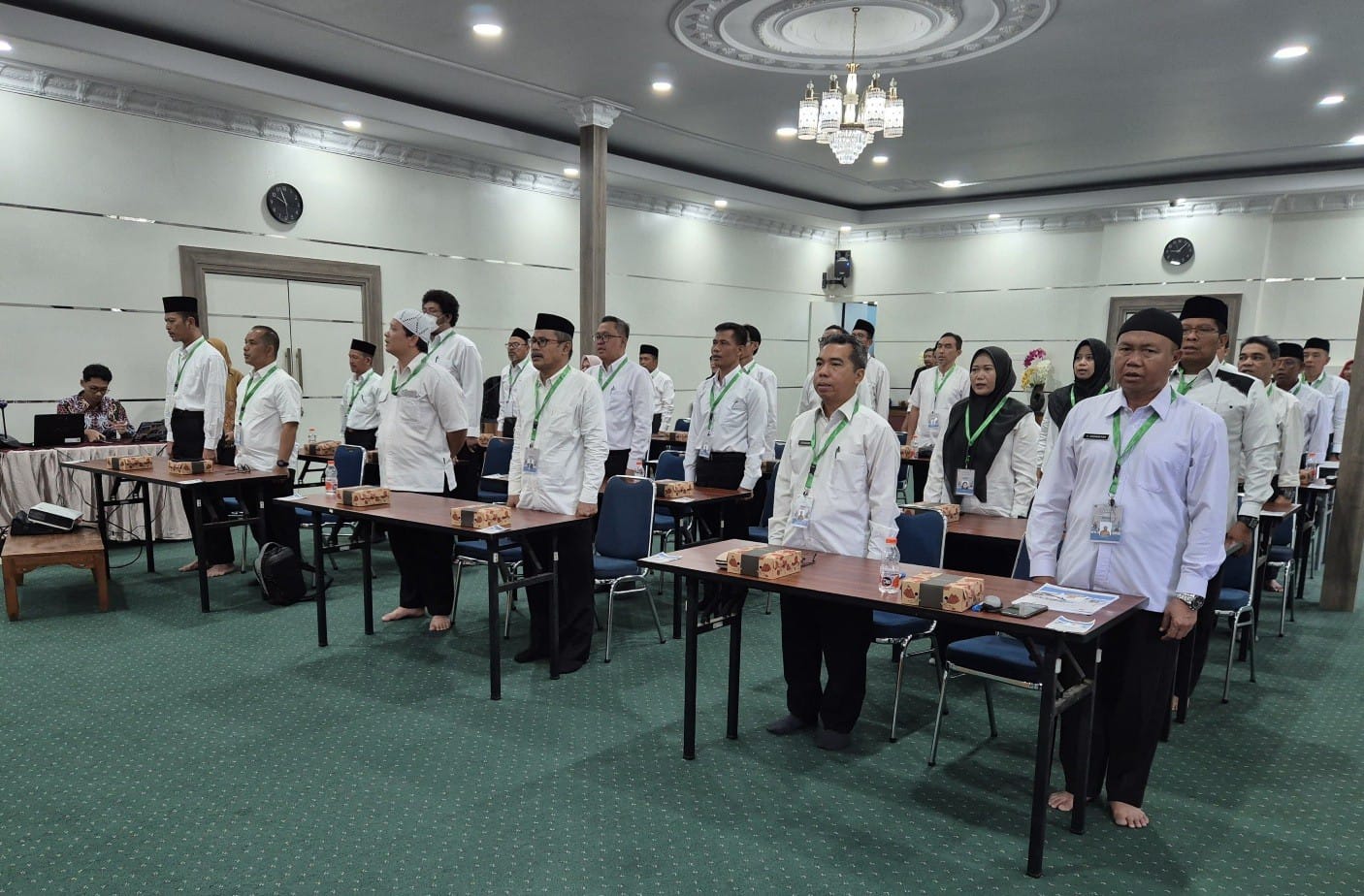 TES TERAKHIR: 28 calon petugas haji daerah menjalani tes CAT dan wawancara di Kantor Kanwil Kemenag Kaltim, Kamis (23/1).