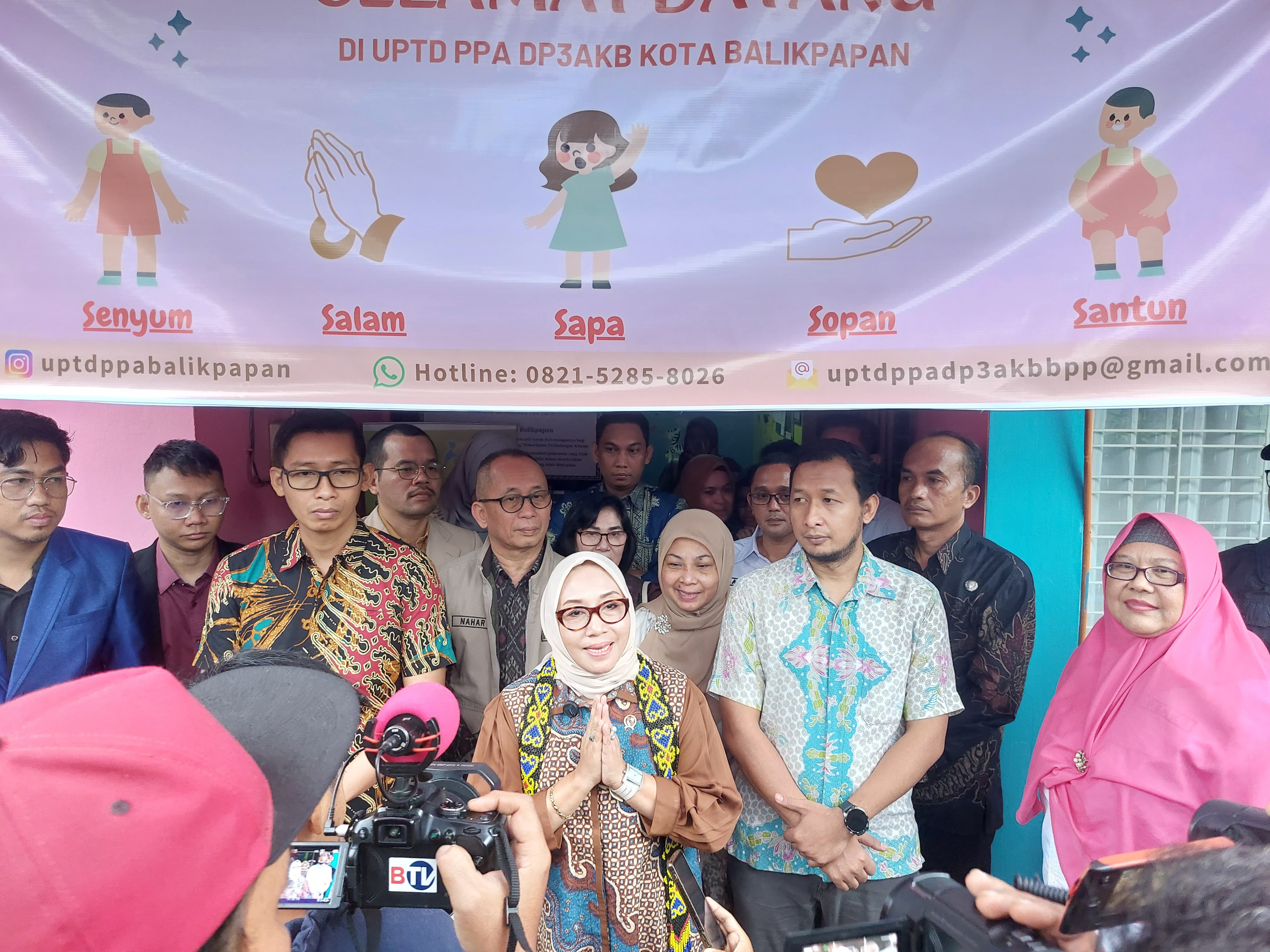 PENDAMPINGAN: Menteri Arifah Fauzi memastikan Kementerian PPPA melalui OPD terkait memberi pendampingan psikologi bagi korban dan keluarga.