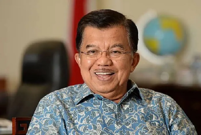 Jusuf Kalla menyindir lambannya pengungkapan pemilik dan dalang pagar laut Tangerang.