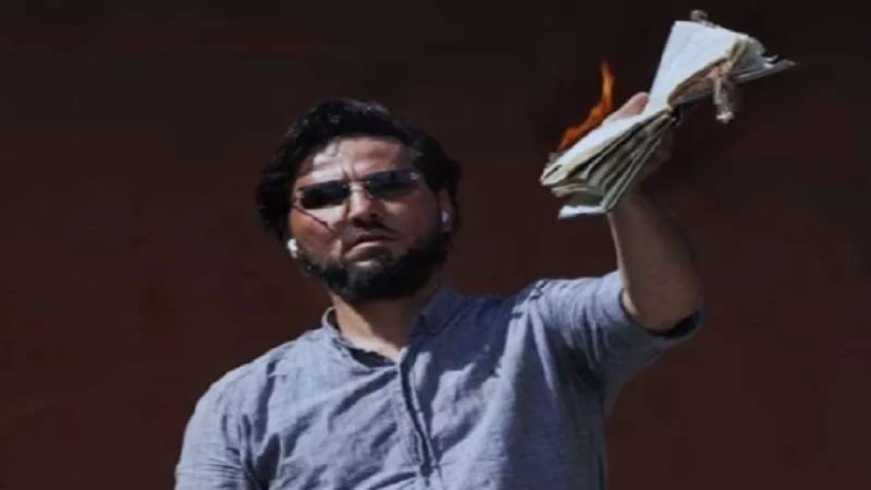 Salwan Momika, pria kontroversial yang membakar Al-Qur&rsquo;an berkali-kali di Swedia.