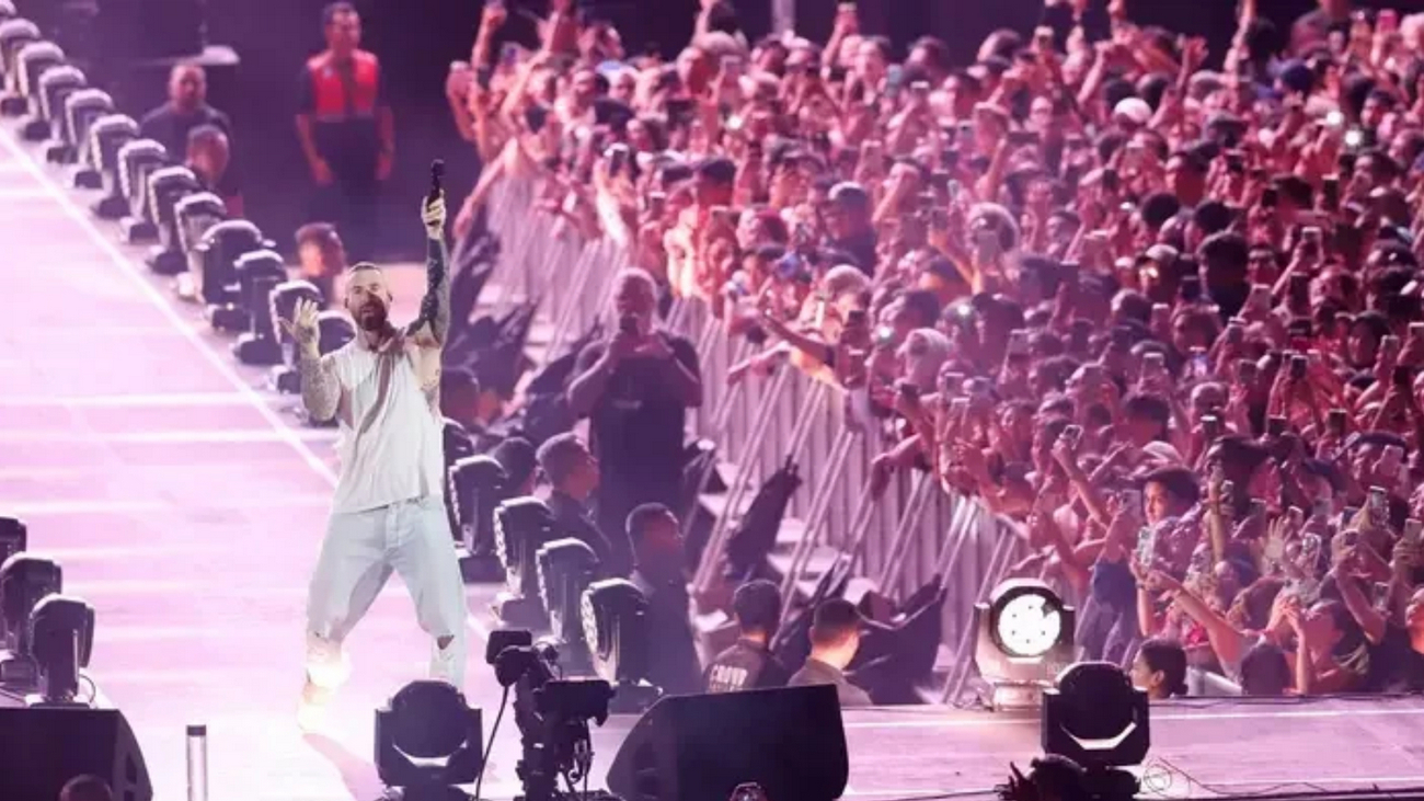 MEGAH: Potret Maroon 5 konser di Jakarta, Sabtu malam (2/2/2025).