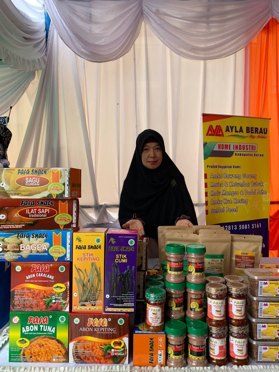 TEKUNI: Percobaan pertama berhasil membuat abon, membuat Anjar tekuni usaha. Kini olahannya sudah mejeng di berbagai toko besar di Berau.