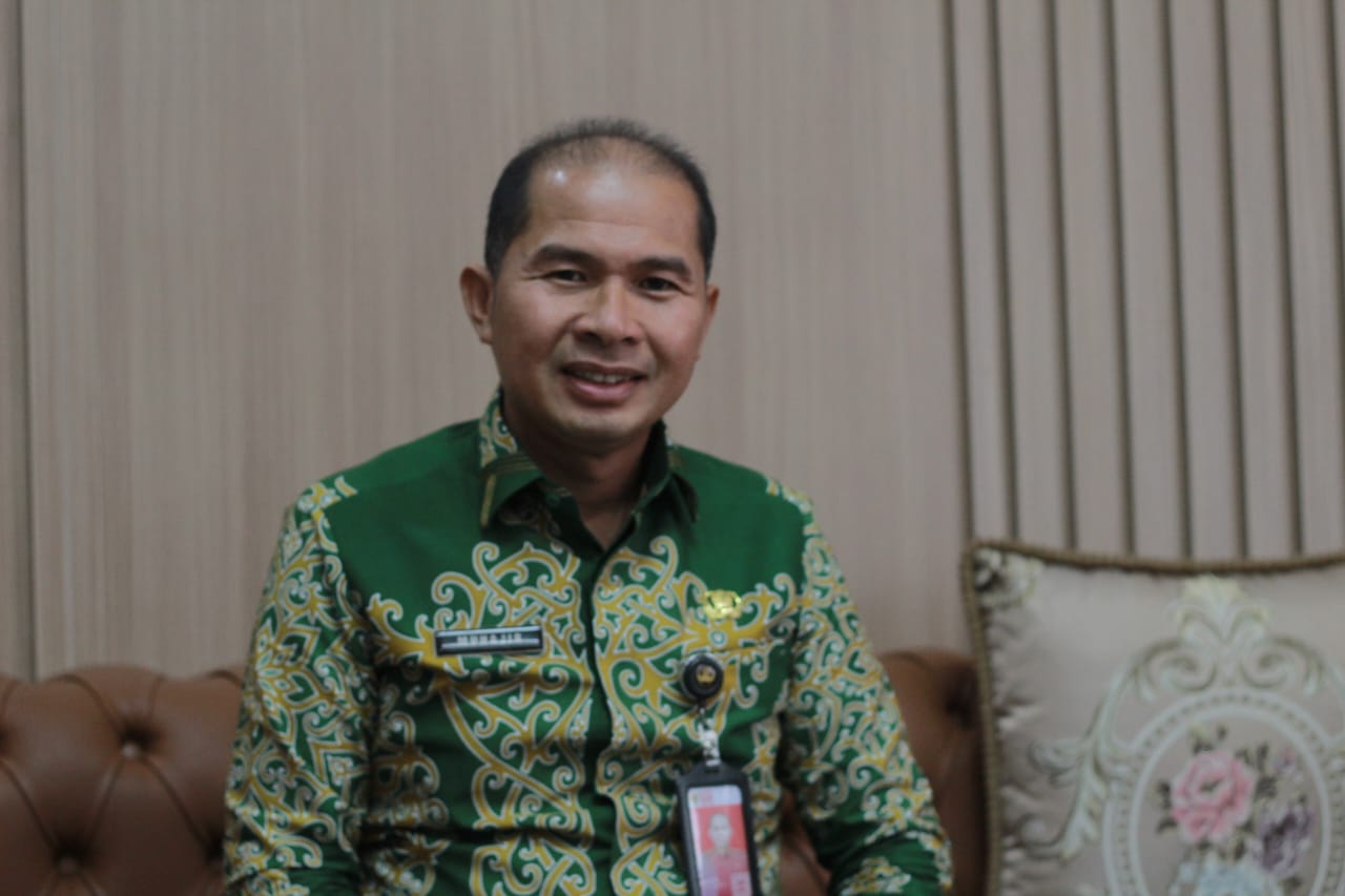 Kepala BKAD PPU, Muhajir.