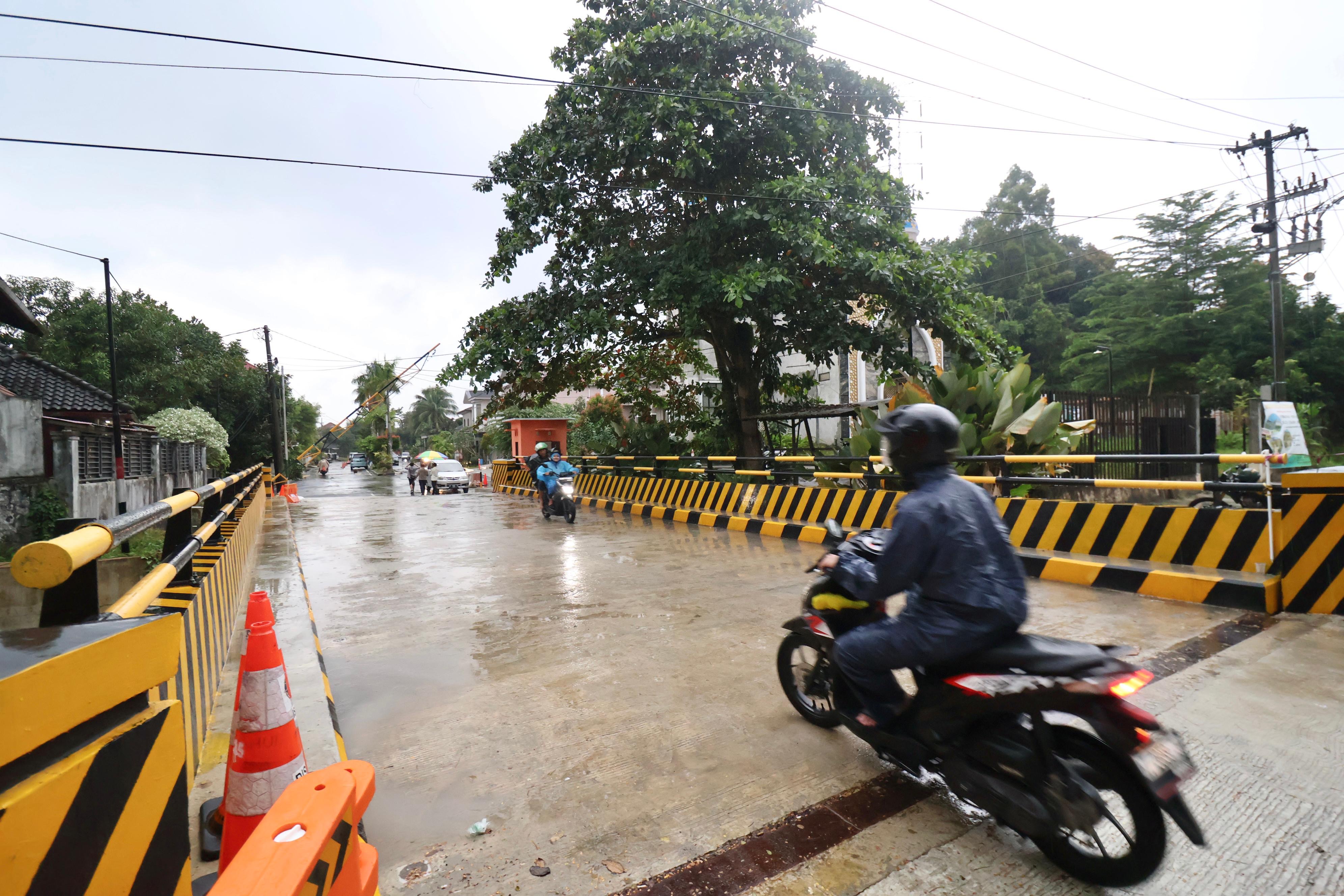 DIBUKA: Jembatan Wika kembali dibuka oleh Pemkot Balikpapan. Kini dalam masa uji coba selama tujuh hari sejak 7 Februari.