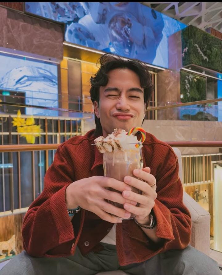 Penyanyi Vidi Aldiano.