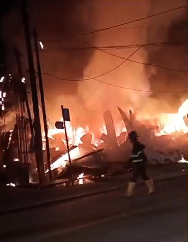 MUSIBAH: Kebakaran kembali melanda permukiman warga di Jalan Batu Cermin.
