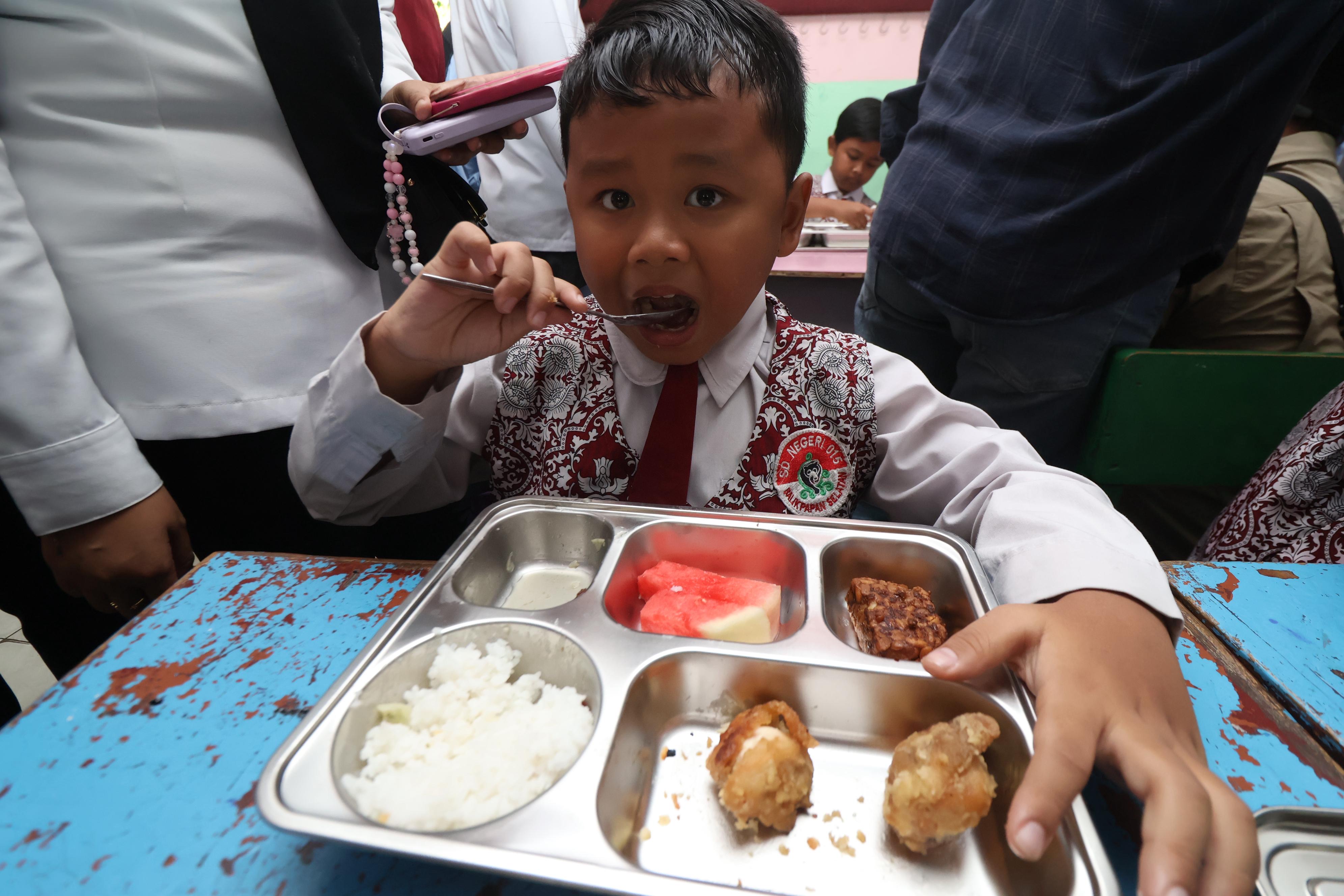 SIAP: MBG hari pertama di Balikpapan menyasar siswa SD 015 Balikpapan Selatan.