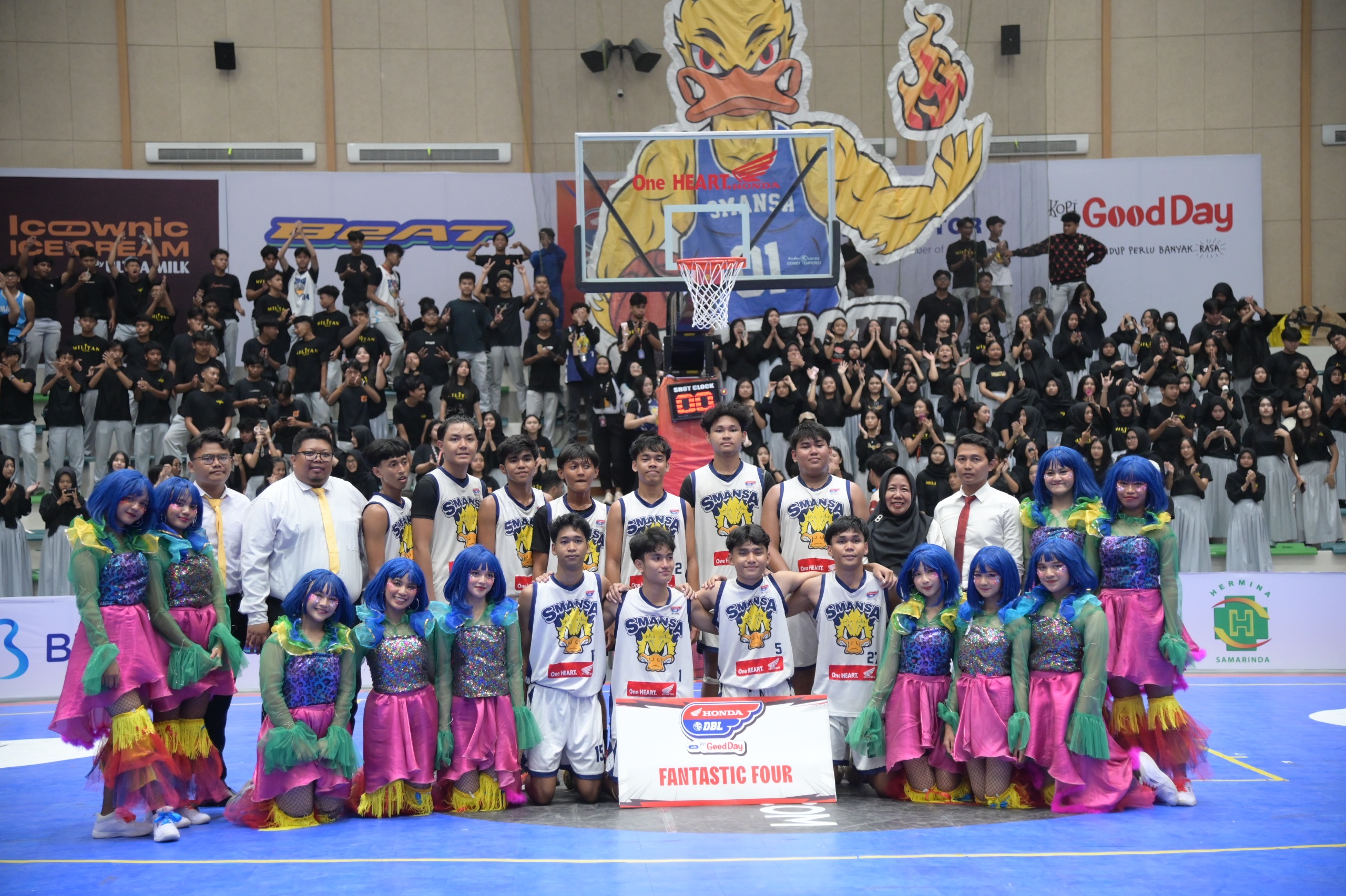 Tim putra SMAN 1 Balikpapan berhasil melangkah ke babak fantastic four.