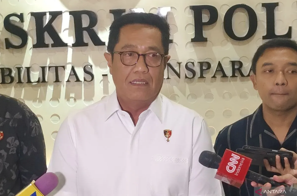 Brigjen Pol Djuhandhani Rahardjo Puro, Direktur Tindak Pidana Umum Bareskrim Polri, menyampaikan keterangan pers di Gedung Bareskrim Polri, Jakarta, Selasa (18/2/2025).