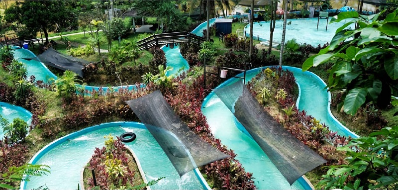 Jungle Water world ocok untuk bersantai bersama keluarga.