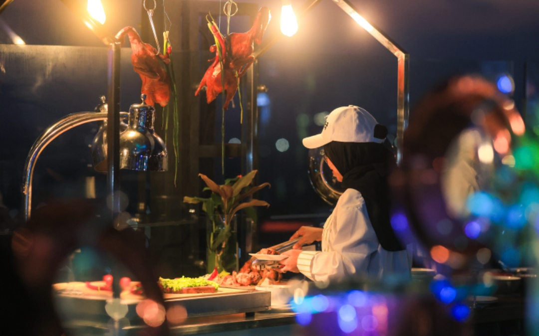SAHARA: Hotel Platinum Balikpapan bakal memberikan pengalaman berbuka puasa yang tak terlupakan bagi keluarga dan para tamu.