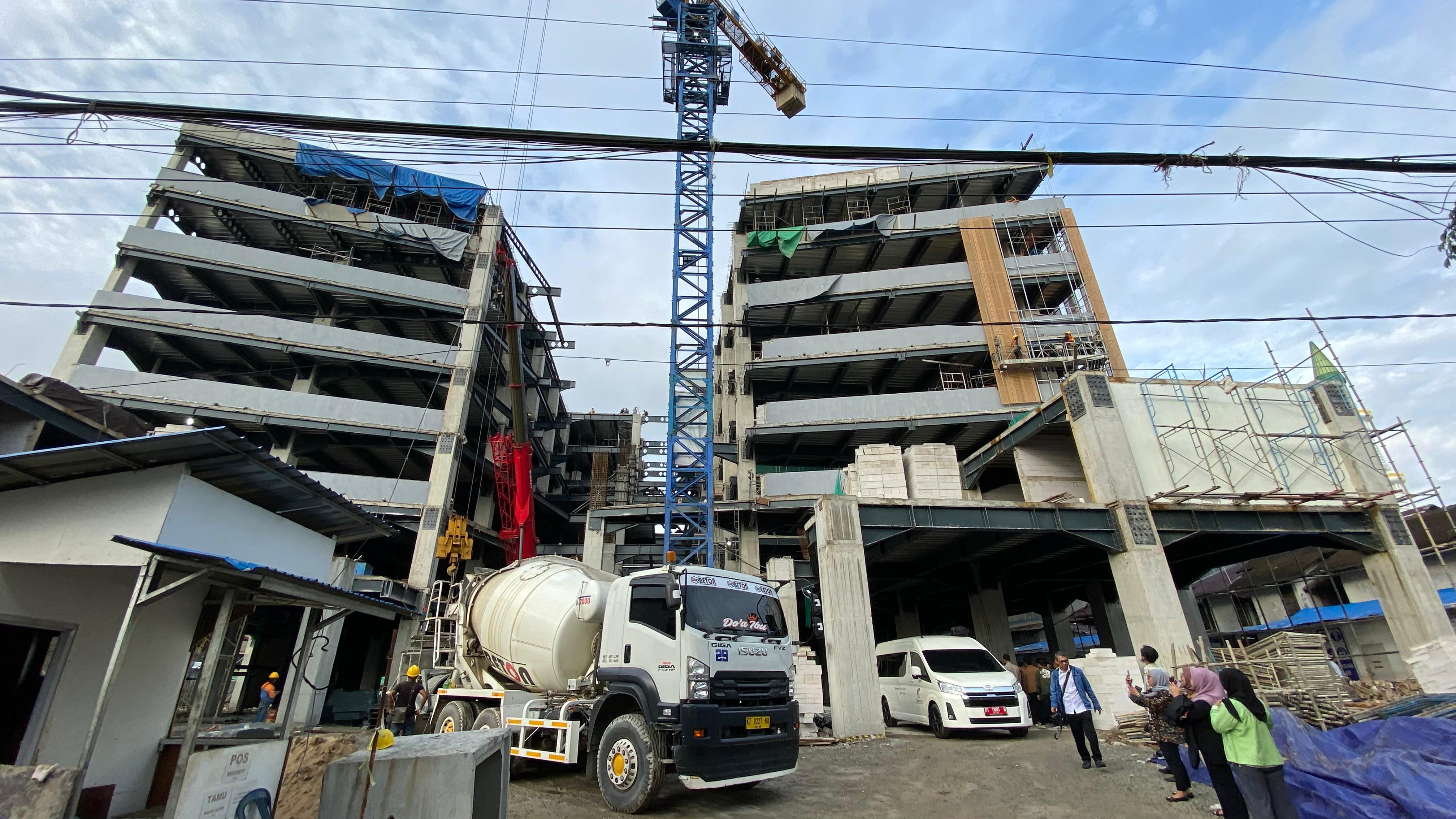 Beragam omzet pedagang Pasar Pagi yang direlokasi.