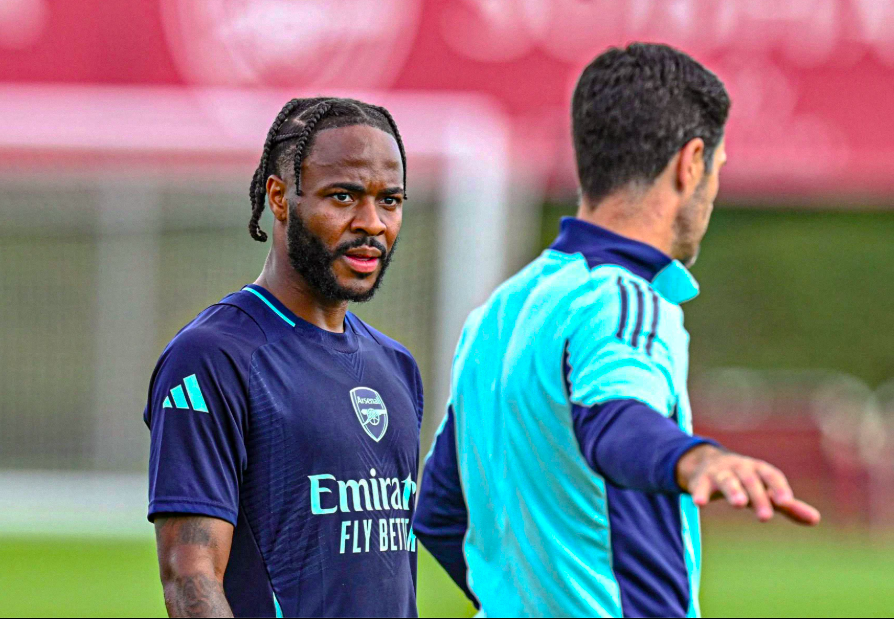 Raheem Sterling belum moncer bersama Arsenal sejak ia bergabung. (Foto: Arsenal Now)