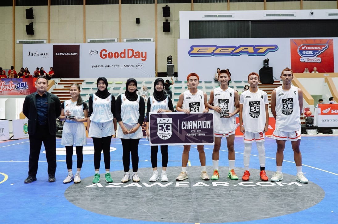 Tim putri SMAN 1 Long Kali dan tim putra SMAN 5 Balikpapan menjadi juara AZA 3x3 Competition.