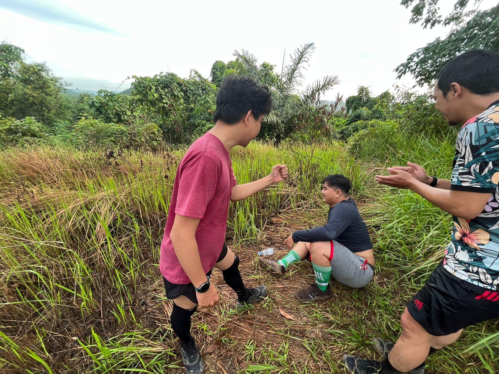 MOTIVASI: Menjadikan jalur yang berkelok dan naik-turun menjadikan tantangan tersendiri bagi setiap penikmatnya, termasuk memotivasi sesama rekan.