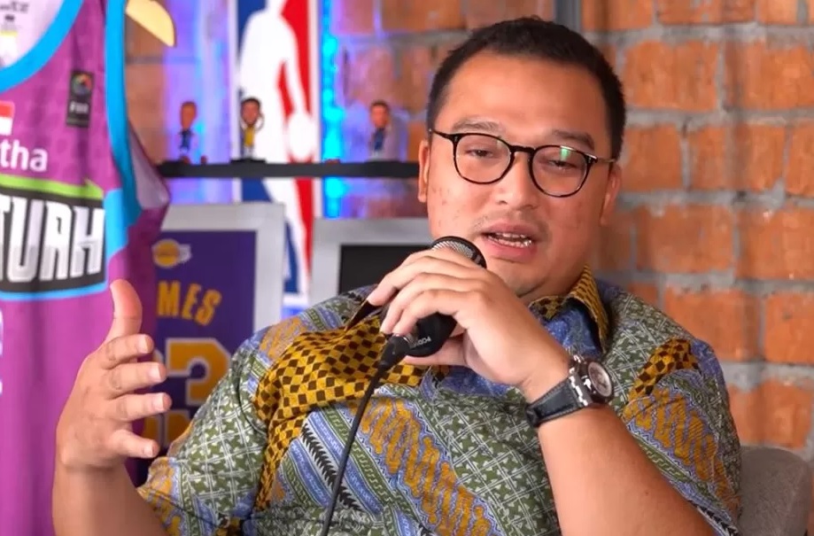 Gading, putra angkat Riza Chalid disebut ikut bermain dalam skema mafia migas.