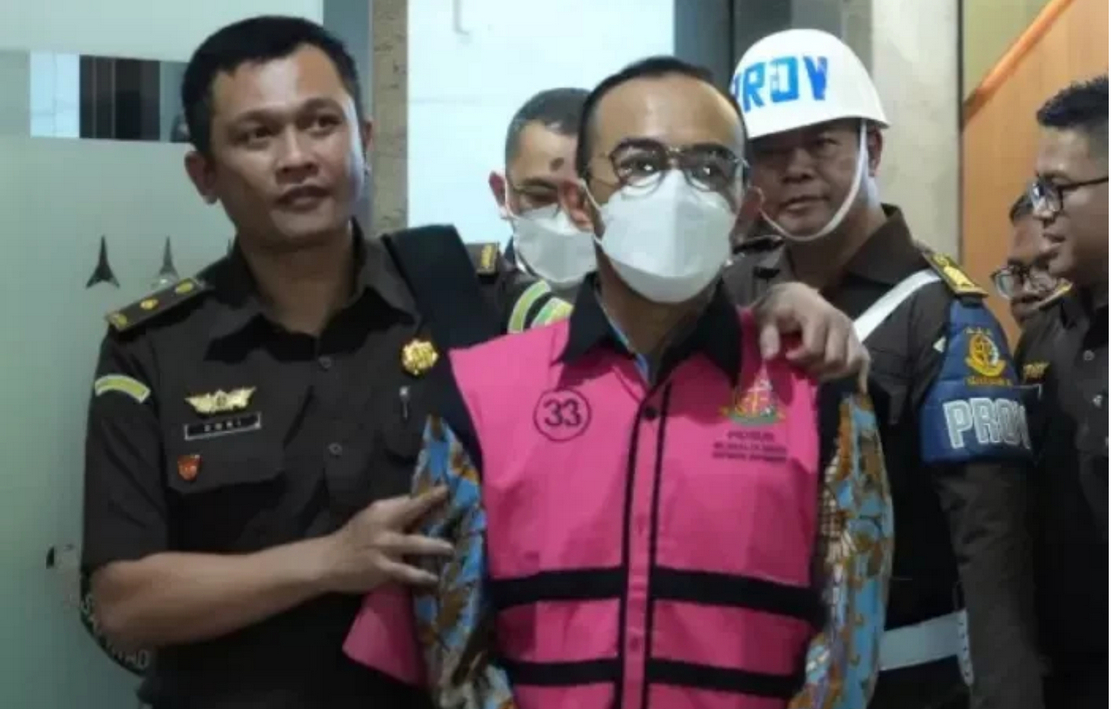 TERSANGKA: Salah satu tersangka kasus dugaan korupsi tata kelola minyak mentah dan produk kilang PT Pertamina.