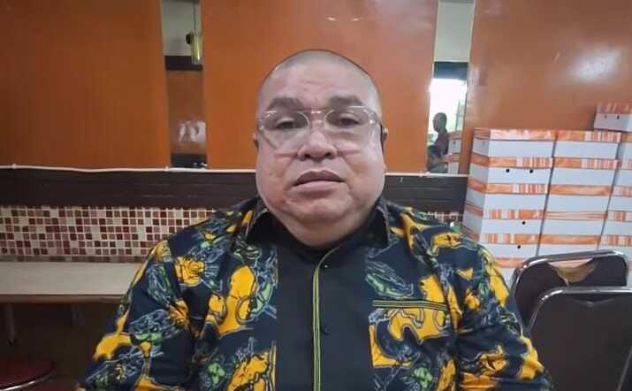 Razman Arief Nasution.