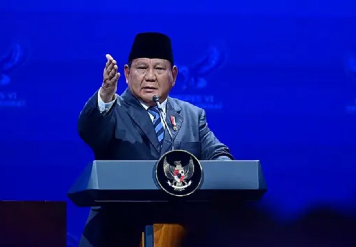 Presiden Prabowo Subianto menegaskan hubungannya dengan mantan Presiden SBY dan Jokowi murni sebagai bentuk sinergi, bukan intervensi dalam pemerintahannya.