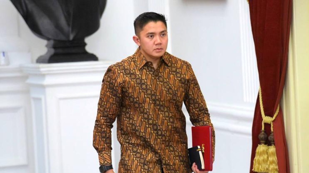 Mayor Teddy kini sudah naik pangkat jadi Letkol Teddy.