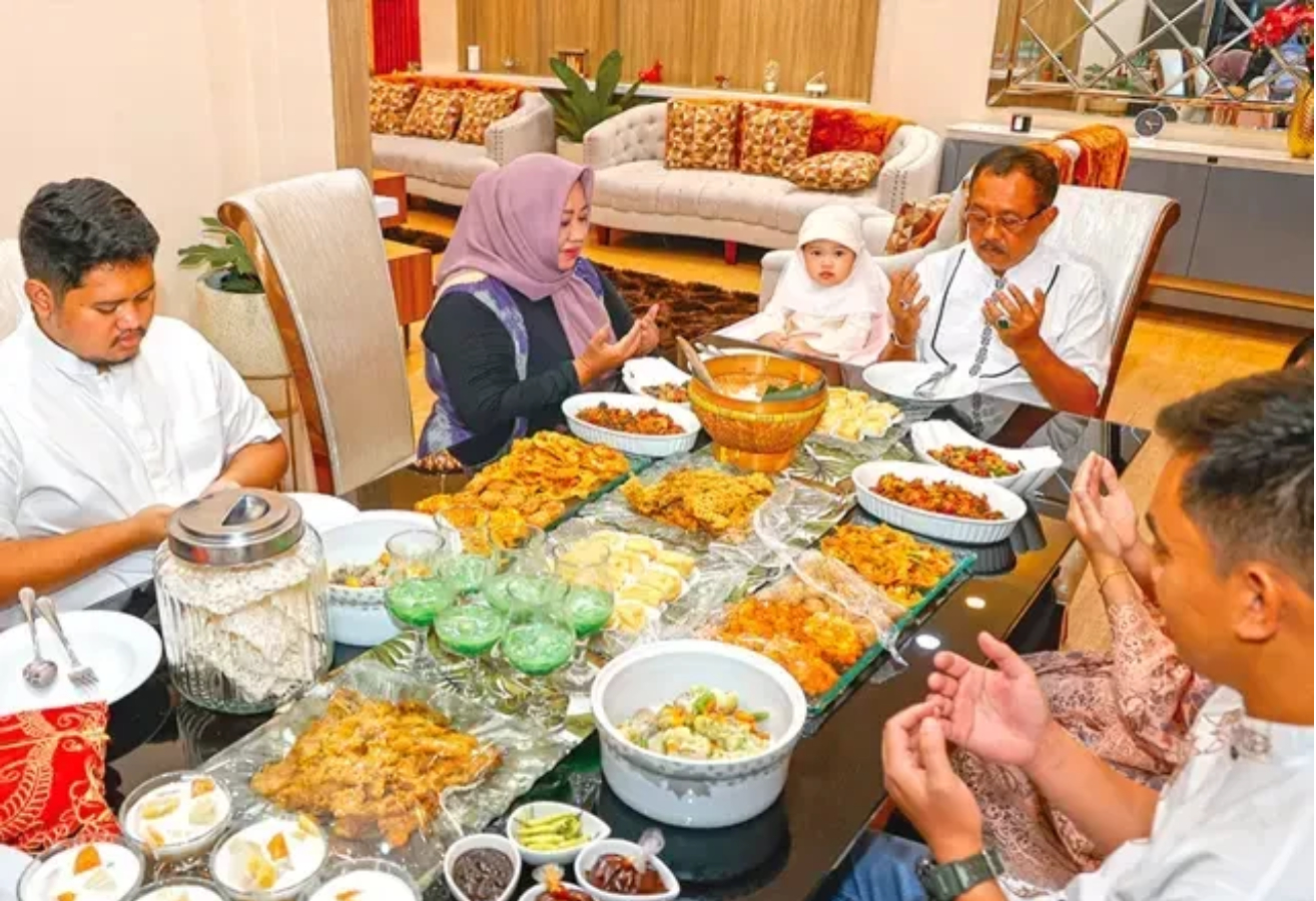 IMSAKIYAH: Jadwal buka puasa hari ini, Sabtu 8 Maret 2025 untuk wilayah Samarinda, Kutai Kartanegara, dan Kutai Barat.